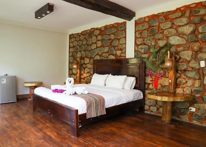 Lodge Vertikal Santa Teresa (Cusco)